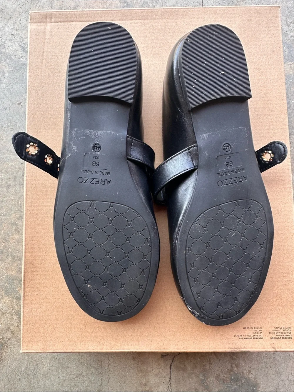 Arezzo black mary